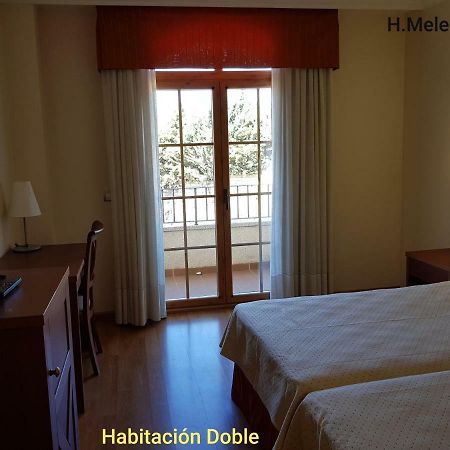 Hotel Meleiros Castro De Sanabria Екстериор снимка
