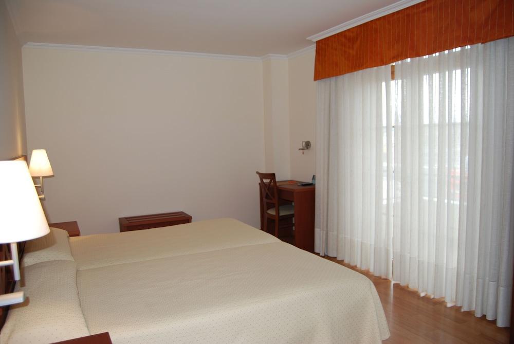 Hotel Meleiros Castro De Sanabria Екстериор снимка