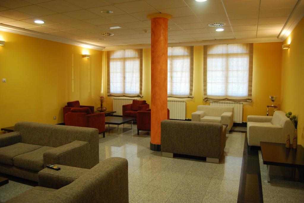 Hotel Meleiros Castro De Sanabria Екстериор снимка