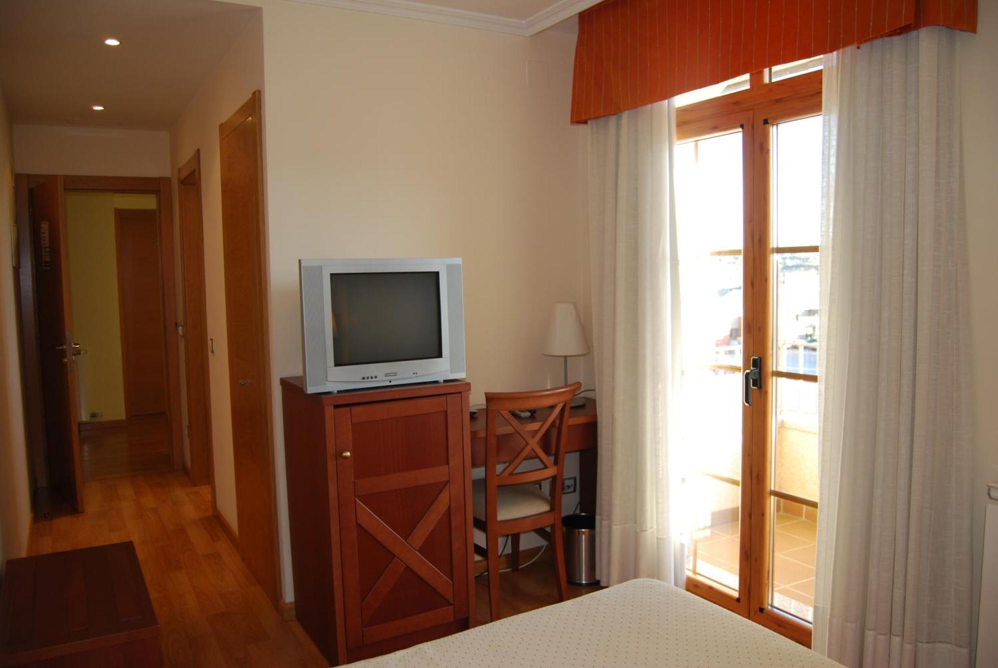 Hotel Meleiros Castro De Sanabria Стая снимка