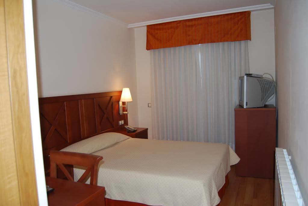 Hotel Meleiros Castro De Sanabria Екстериор снимка