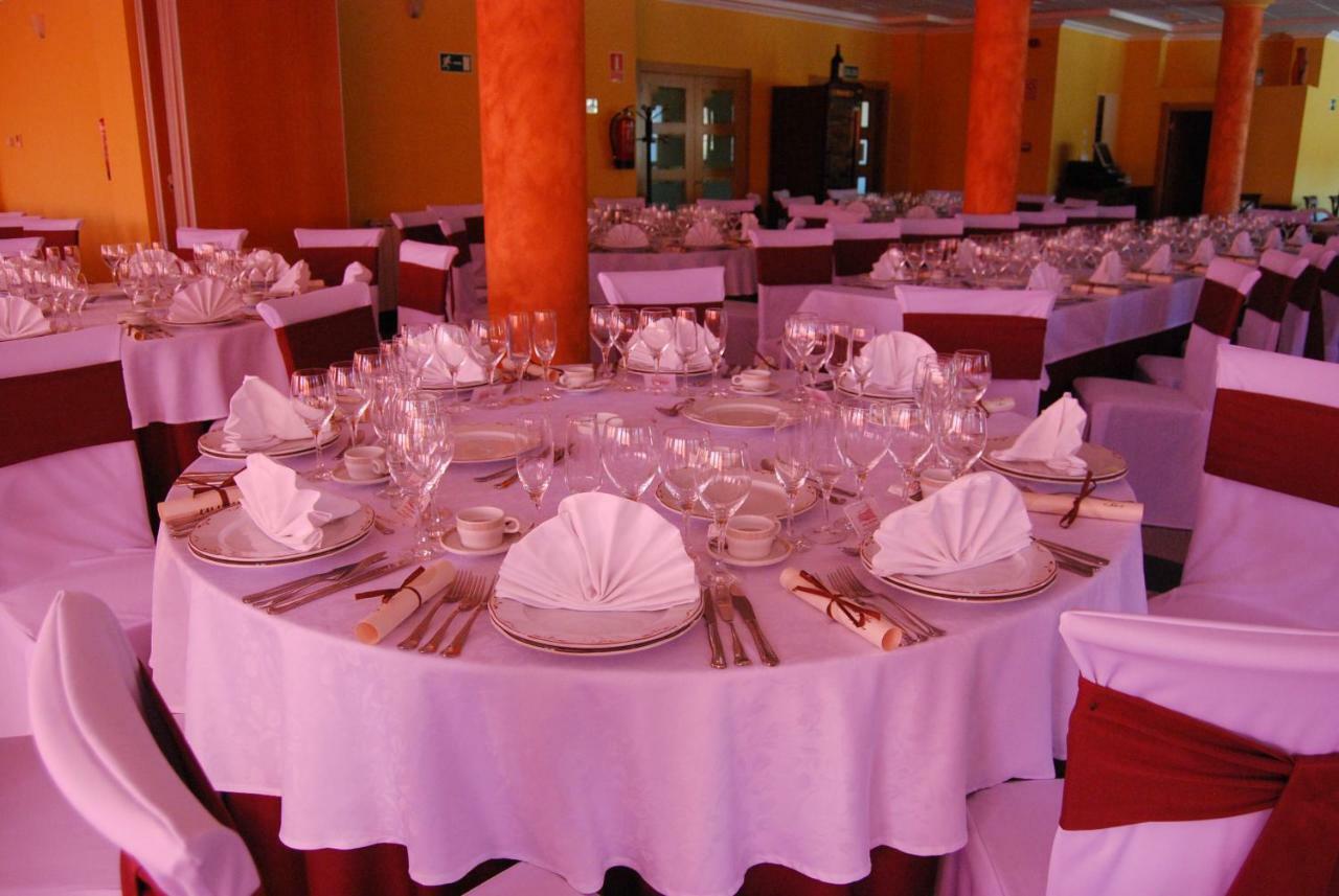 Hotel Meleiros Castro De Sanabria Екстериор снимка